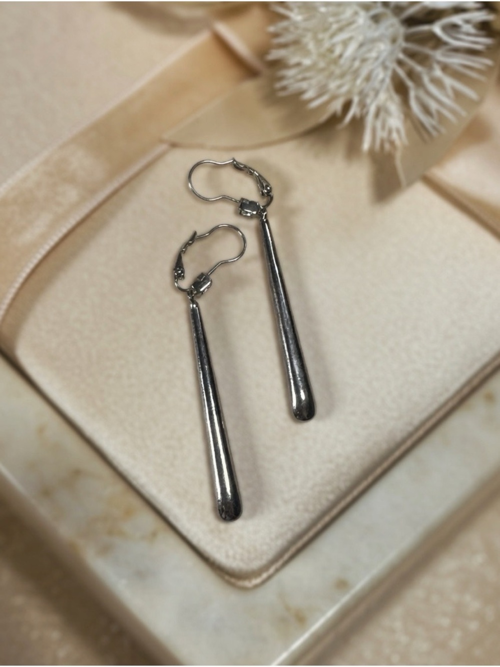 Minimalist Silver Tone Long Teardrop Drop Earrings Leverback Modern Sleek Bar